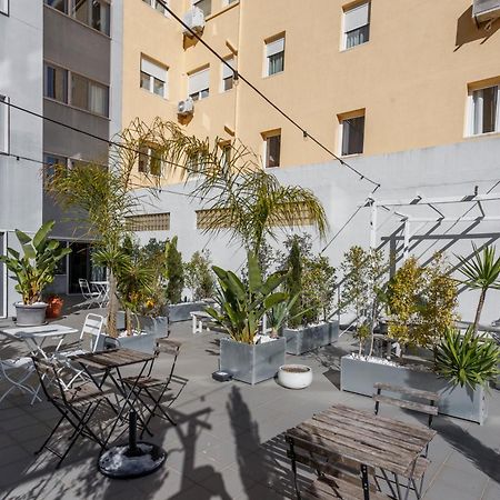 Neegroni Balcony In Lisbon - By Misha'S Place 1A Luaran gambar